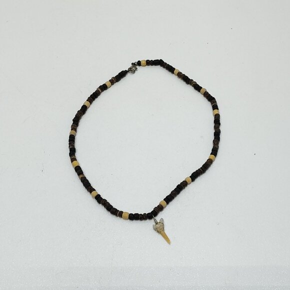 Shark Tooth Surfer Necklace Coconut Beads Natural Shell Black Stone Handmade VTG - Picture 2 of 7
